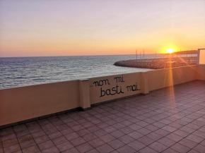 L' Attico nel mare